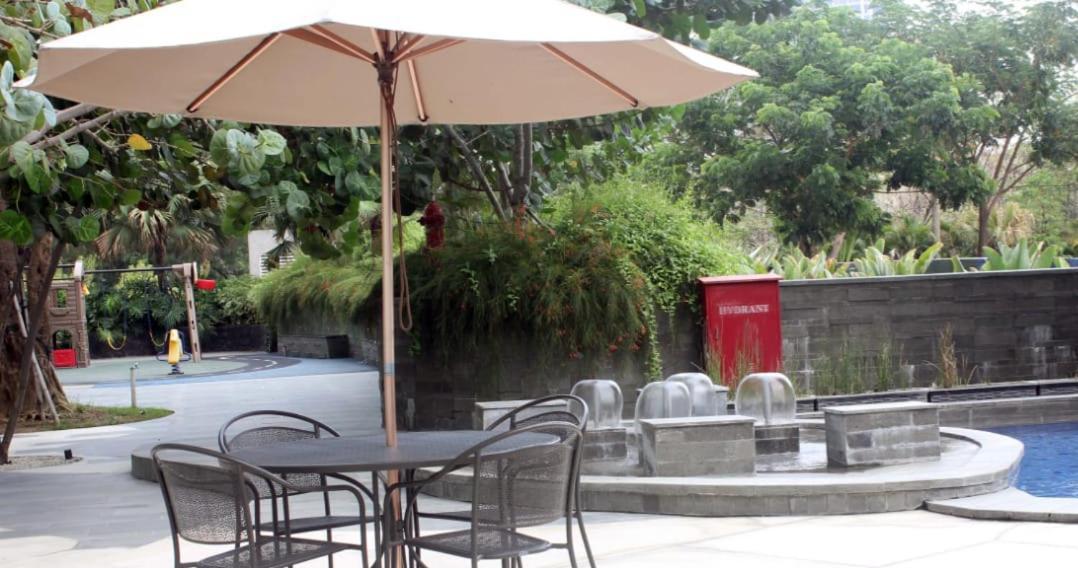 Apartemen Grand Sungkono Lagoon Venetian. สุราบายา ภายนอก รูปภาพ